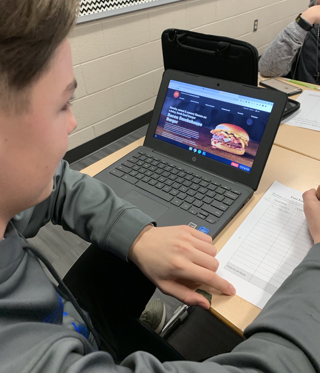 SouperScoop's tweet photo. “I can’t believe I eat this!”
“Gross”
“Whoa! Check out this sodium!”
These were just some of the discussions I overheard today as we began evaluating different fast food options. #lfleads #lfhealth #makehealthychoices https://t.co/bPasnvUY5a