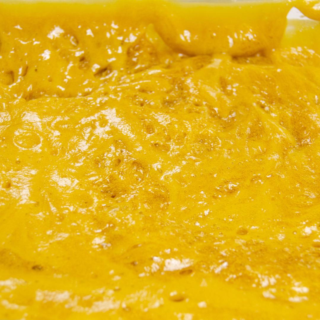 PureMagicGroup's tweet image. Check out this delicious live #sourdiesel 🔥🔥🔥 that our head extractor, Chase, just cooked up in the lab! Doesn't the color look amazing?! What do you think? 🤔😤
.
Tell us what your favorite #dabs are!  
#puremagicextracts #feelthemagic #hightimes #420life #i502 #extract