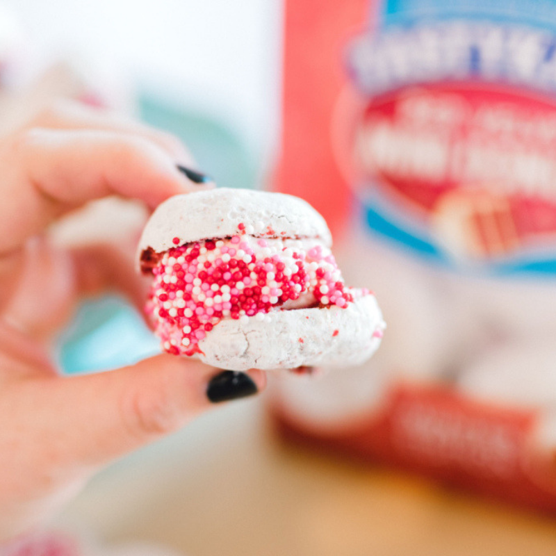 All the 😍 for these sweetheart sandwiches. Mini Powdered Donuts + Ice Cream + Sprinkles = ❤️❤️❤️ #ValentinesDay #Love #Sweet #Donuts 
📸: <a href="/BrittanyYoungCC/">Brittany Young</a>
