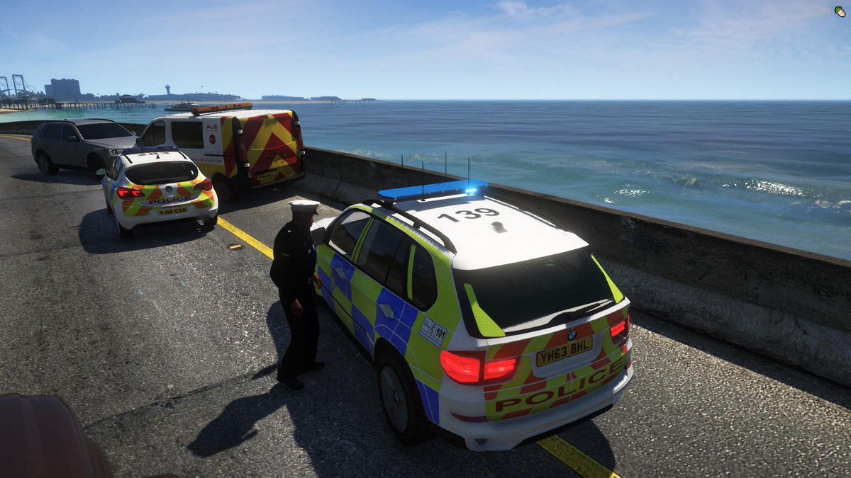 SELRPC_168T's tweet photo. Provided some good calls for officers tonight - Here is the end of a Pursuit with a van with Drugs Markers #WYRPC https://t.co/UD4bfW991E