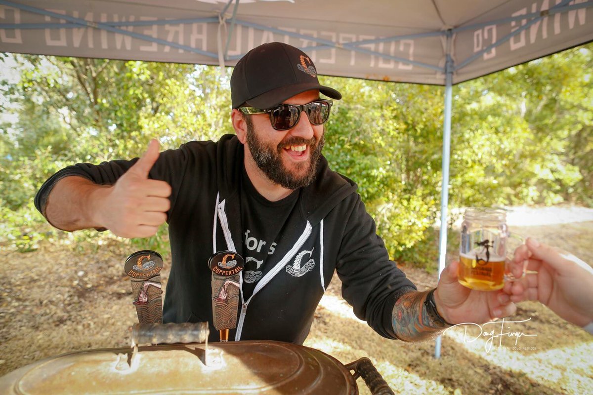 Baygrass wouldn’t be Baygrass anymore @floridakeysbrewingco didmt bring all of their friends with amazing beer. Thank you to @coppertailbrewing for helping make the #baygrassbluegrassfestival awesome! 🏝☀️🎻🍻