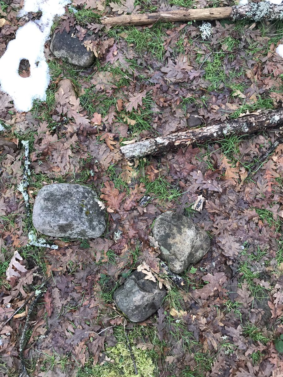 Los #palos y las #piedras pueden romper mis.... que van a romper!!?
Decoran, quedan guay!!!

📅 8 de septiembre.

🏃🏻‍♀️ Nutrium Trail M  29km/2.000D+
🏃🏻‍♂️ Nutrium Trail S   12.5km/720D+
🚶🏻‍♂️ Nutrium Marcha 12.5km/720D+

📍 La Villa de Ocón (La Rioja)

#trailnutrium #trailrunners #trail