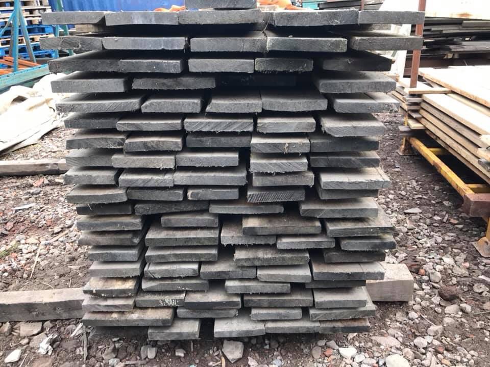 ReclaimedLpool's tweet photo. Oak French boards. 
 £10.00  per m2.
I have 265 m2. 
I will do a deal on the lot. 
Sizes are 1” thick  from 6” to 10 wide 14ft  long. 
Give me a call on 07341773555.
Can deliver for a price just need a postcode. 
#reclaimedtimberliverpool #flooring #antiquetimber #oakboards #oaks https://t.co/Zm1mFWeHCo