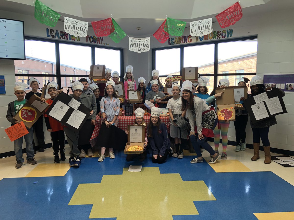 Mrs_Wayne_'s tweet photo. Students did a great job presenting their Fraction Pizzeria projects to parents today!  #futureleaders #proudteacher #pvespride🍕 https://t.co/3DKyFwV2lZ