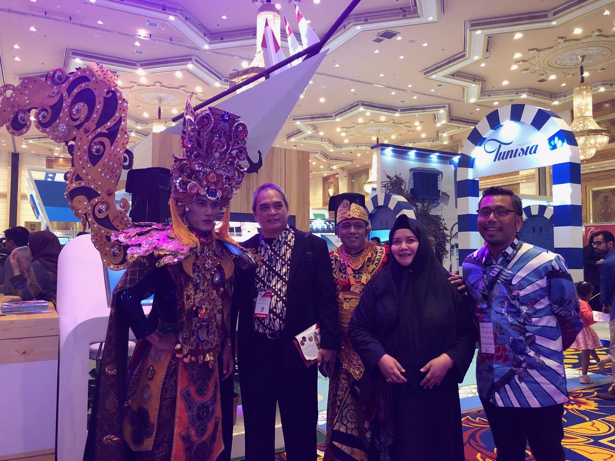 SigitWtj's tweet photo. Day1 #JTTX Jeddah Travel & Tourism Exhibition: Opening Day is always encouraging, to show how #WonderfulIndonesia, thanks to #KJRIJeddah #ITPC #VITOSaudi @Kemenpar_RI @indtravel #Jeddah #ArabSaudi #13-15/2/2019 https://t.co/se3E6zSyta