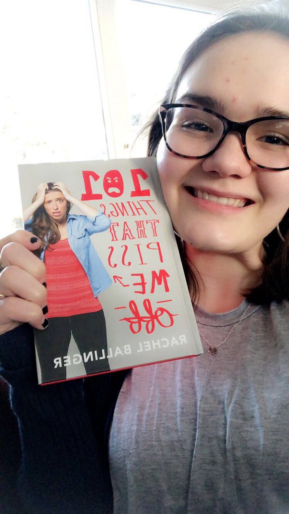 MerrellLlerrem's tweet image. Even though it was super late(who even cares Christmas is all year round) @chlorinemerrell got me such a great gift!!! I’m so happy!!❤️❤️