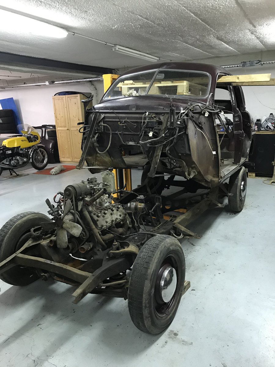 Berucci_Garage's tweet photo. Enfin un peux de mouvement sur ce projet de longue durée!! Bientôt l’extraction du moteur                                   #ford #v8 #restauration #berucci #panda2roues https://t.co/xvVjltlmWU