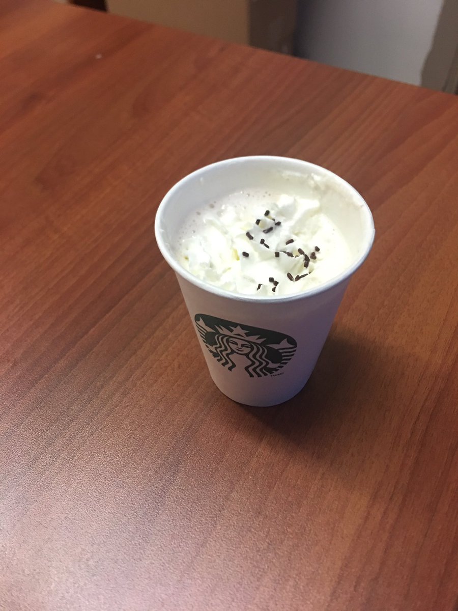 StCharlesTCDSB's tweet photo. Parent Teacher Conferences just wouldn’t be the same without Krispy Kreme donuts and Starbucks hot chocolate! Thank you to Ms. Iafrate and all of our wonderful parents for volunteering and organizing! #stcharlesrocks @mariarizzo @MICHAELaCACCAMO https://t.co/p2sVPyjCDz