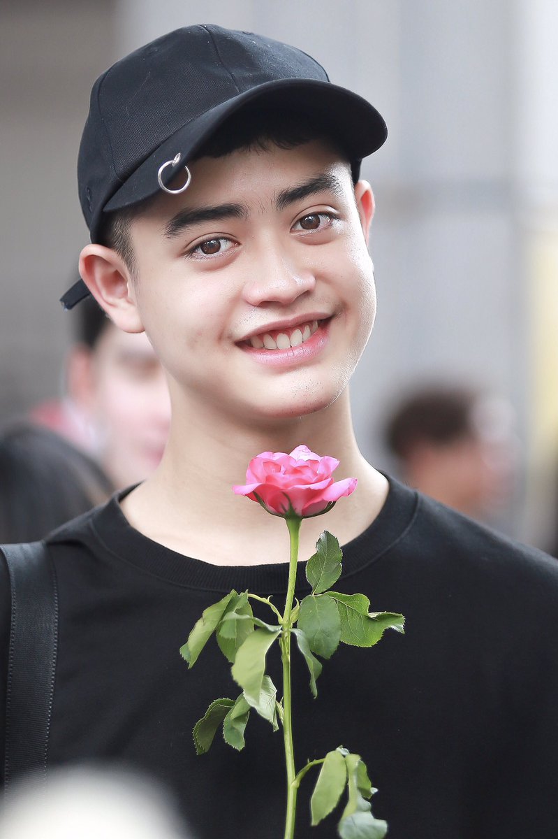 Kanchisaaa's tweet photo. .

            HappyValentinesDay
                  
                   @SMAKIDZ_
                 #nicevitchapol https://t.co/lKjBrm5LQL