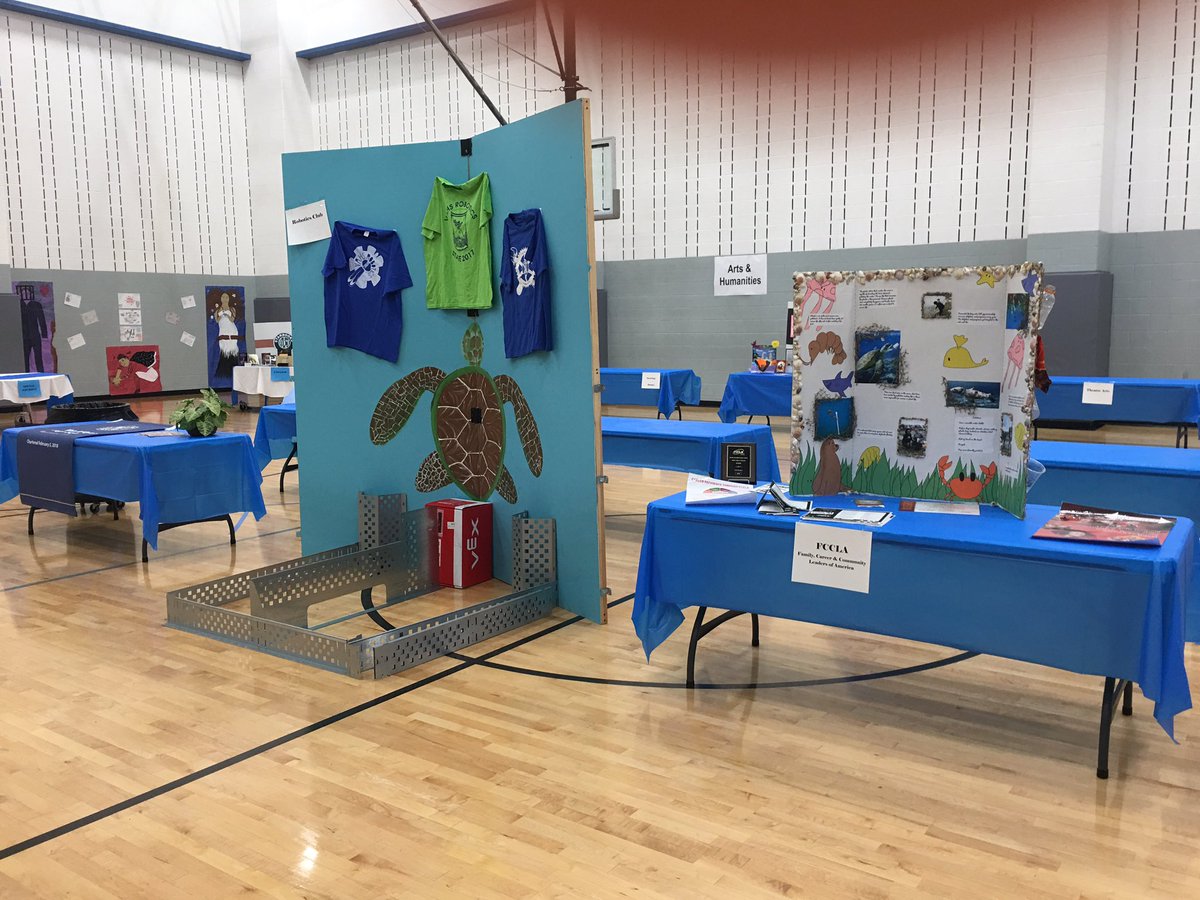 CounselorVAHS's tweet image. Can’t wait to see all of our students and parents ....30 minutes until the 8th grade mtg! #AcademicExpo
