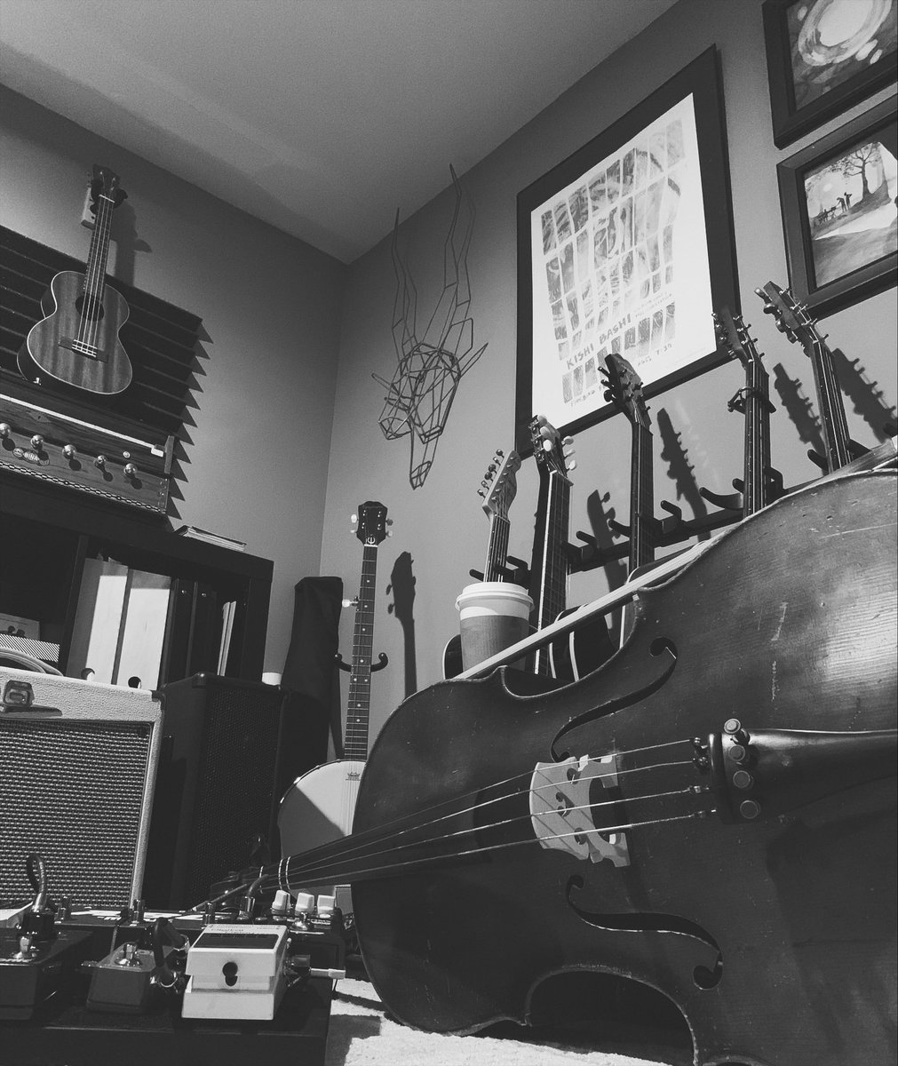 rosschristopher's tweet photo. Cello time @SiloTreeSTUDIO https://t.co/fuvRQDtqXQ
