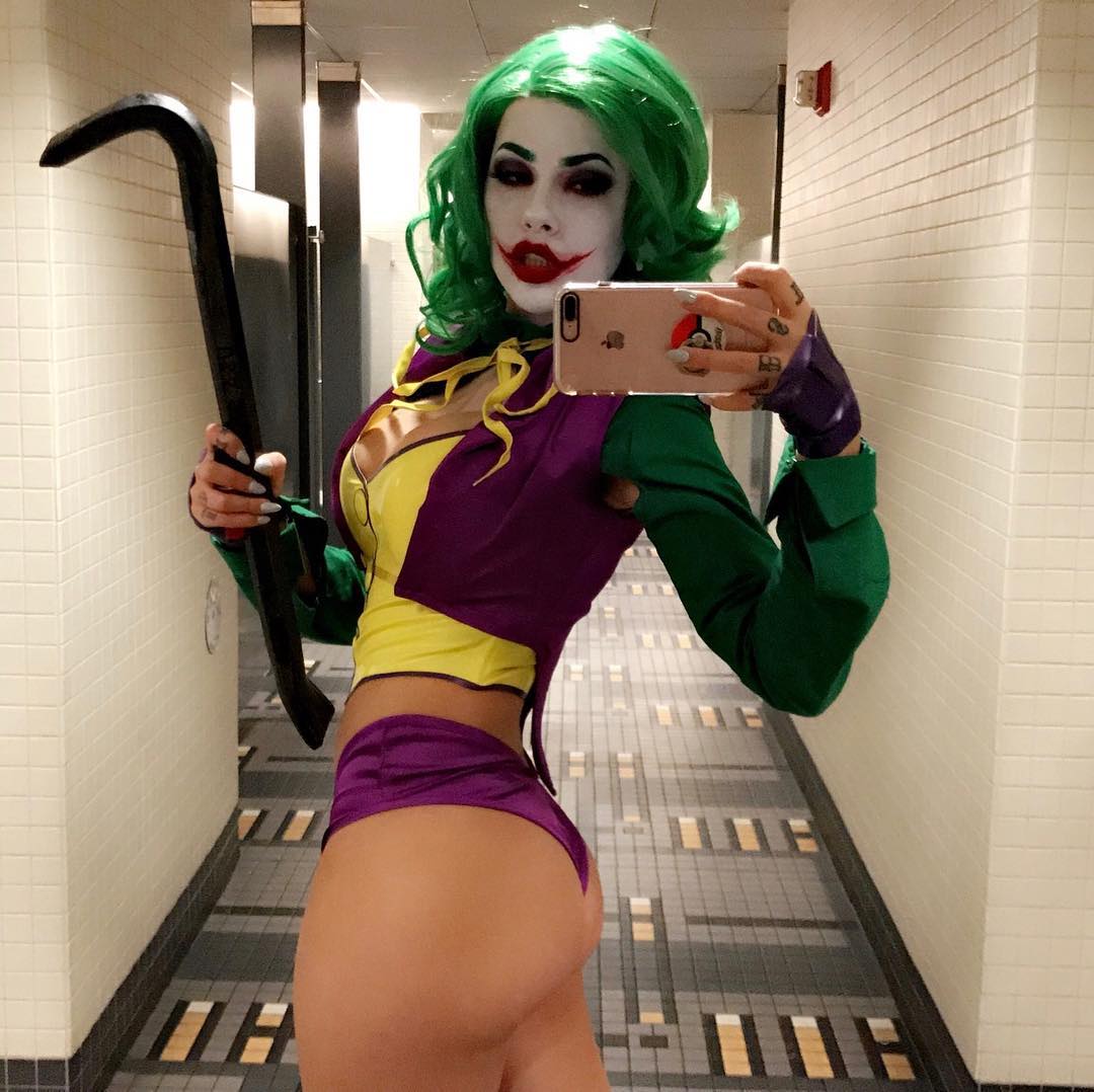 ManvelsCupcake's tweet photo. Tonight, thanks to @TooHauteCouture, he delivered as promised with my awesome outfit and @CookienDreams? I look so much sexier than you will ever be, sis. I will laugh all the way to the back with @Manvel_Is_God as your NEW @supremecw Television Champion. Jokes on YOU, Devil! https://t.co/M3ht6i4pH8