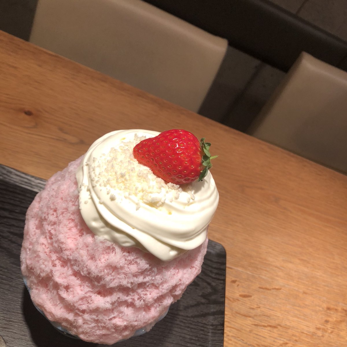kooriya_peace's tweet photo. 3/24のメニュー

sakura-emotion～桜といちご感動の出会い～

ベースには桜餅をイメージした「あまじょぱ系」桜味に華を添えるのはレアチーズのエスプーマ。トッピングにはパルミジャーノレッジャーノと、とちおとめ。生いちごと、ババロア入り。

販売は、3/1の0:00パスマーケットにて販売となります https://t.co/ODGwYquV3t