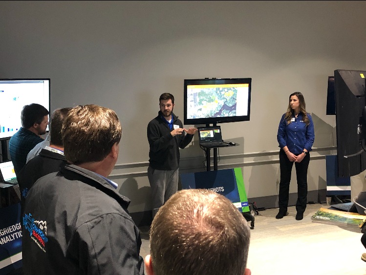 AgConnections's tweet photo. @Pencil_2ze Discussing Farmshots #AgConnections #NFMS19 #syngenta #AgriEdge https://t.co/HbXsBlkLeP