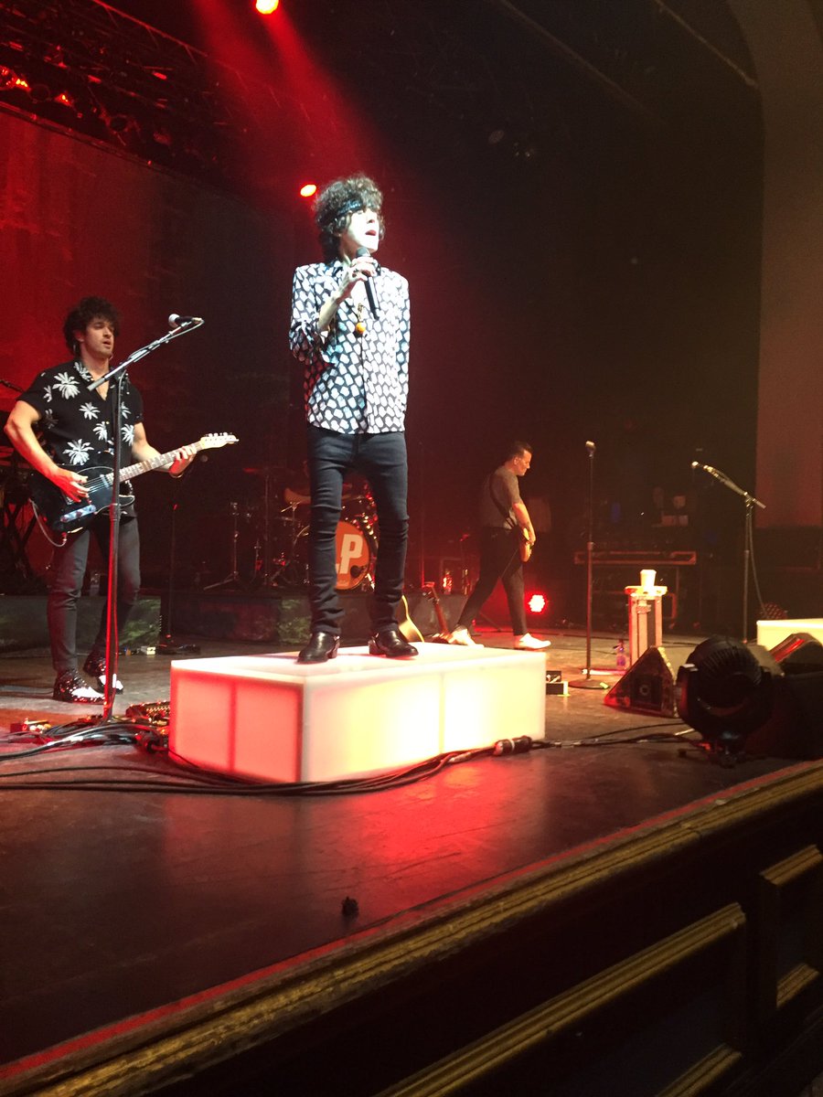 joanlemmesmash's tweet photo. I saw @iamlp for the 2nd time @TheDanforthMH! Front row to an amazing performance. I’ve fallen in love with @laurenruthward ‘s music after hearing her opening set. Also, thanks for giving us the set list for @ItsChelseaRoth ‘s 25th birthday. Will we see you again in TO? #AskLP https://t.co/tqQRBzcaNk