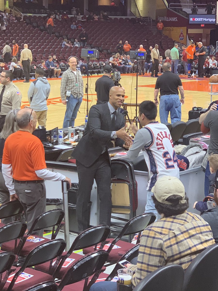 jwang2408's tweet image. Thank you RJ for taking your time to sign my jersey #letsgonets