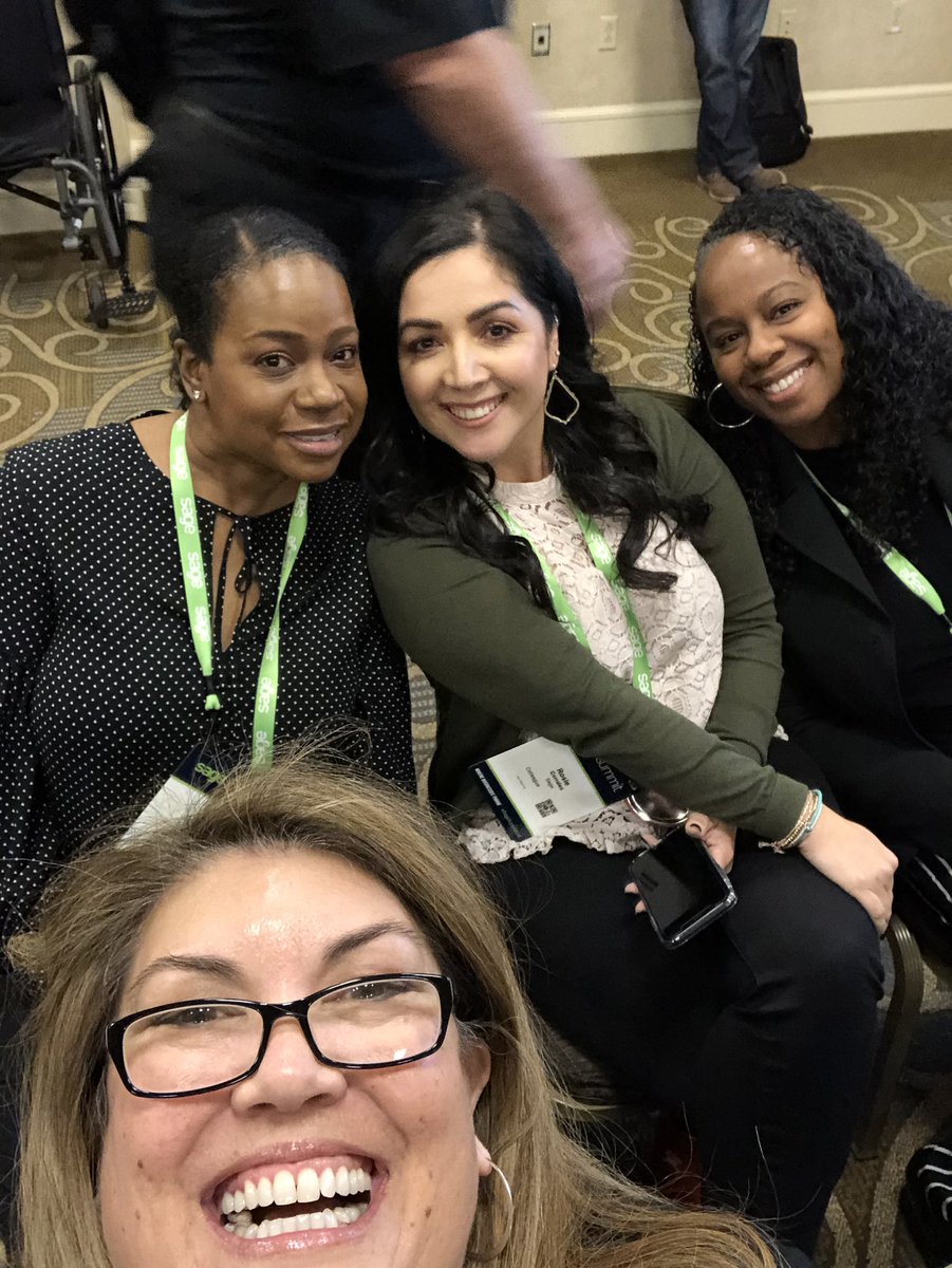 Anne_Seidel's tweet photo. 3 Ladies &amp; a Goofball, ready to learn. #SageSummitUs #growyourbusiness https://t.co/tEiTFqc9nJ
