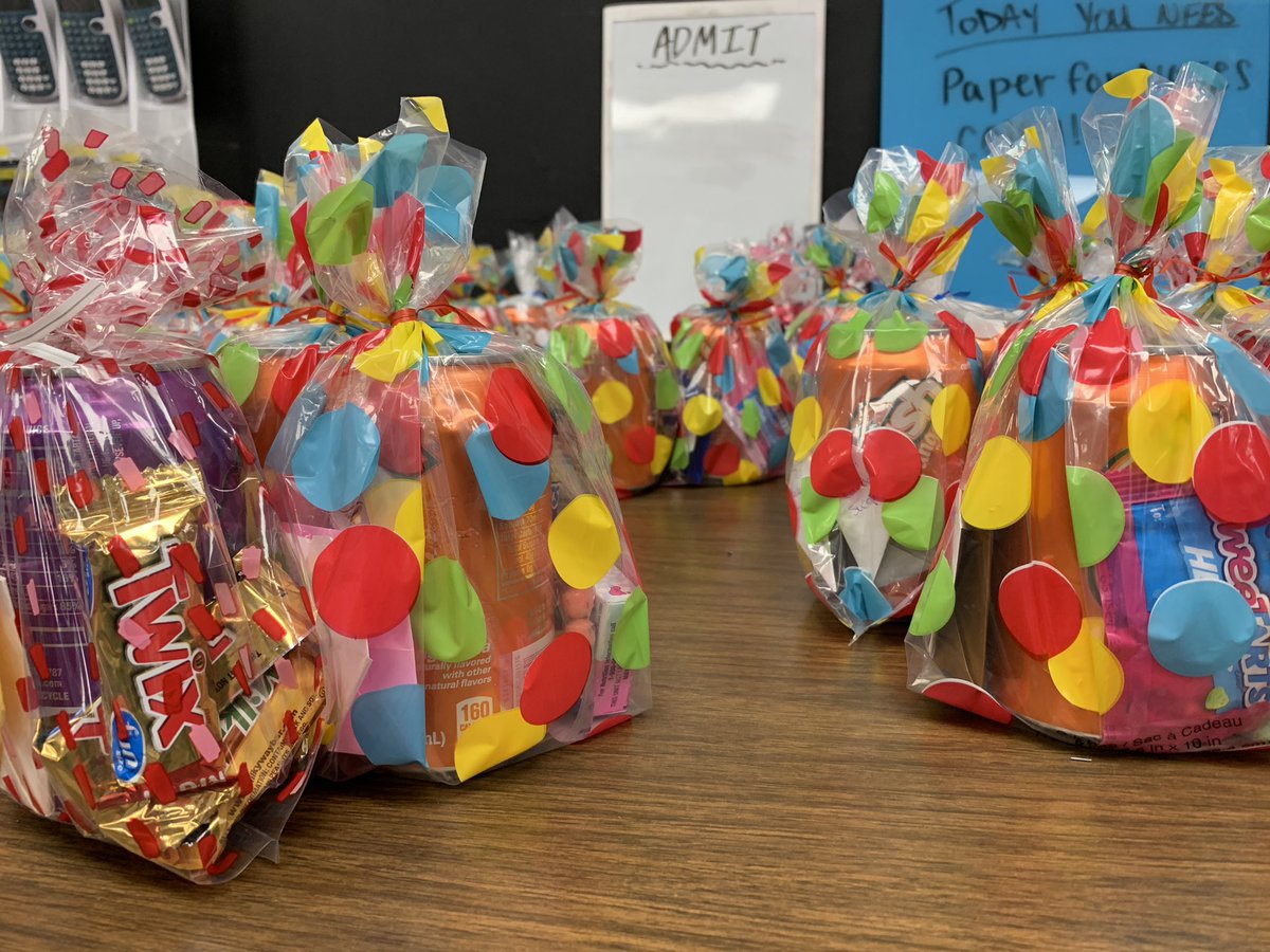 MathclubAhs's tweet photo. Deliver crush pops tomorrow at 10-min break!! 😍😍😍 https://t.co/d9rXWiaT84