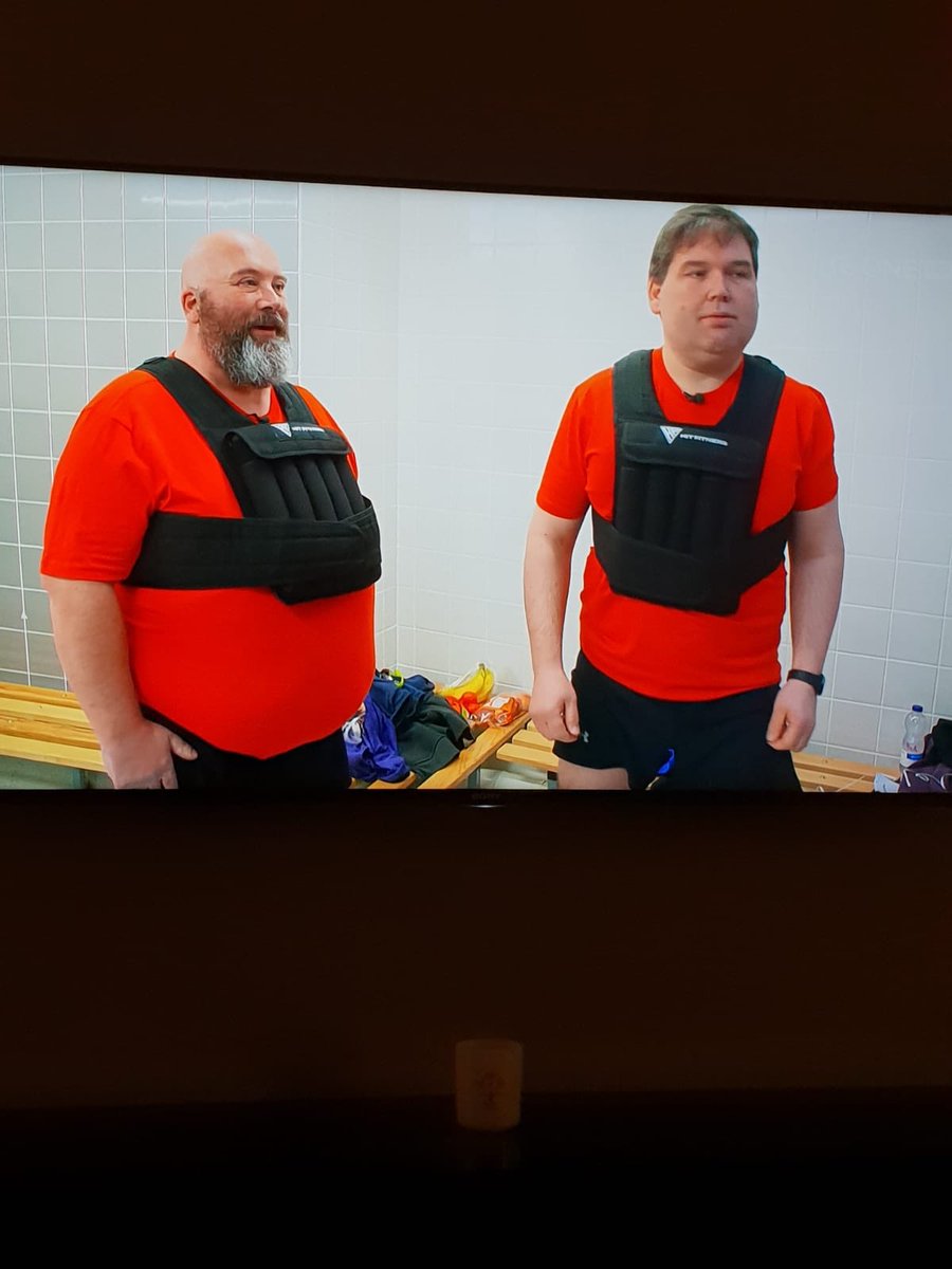mcsportireland's tweet photo. Fancy that?! The lads sporting our #HITFITNESS #weightedvests on #OperationTransformation tonight! 😆💪🏼 Keep up the hard work lads! #mcsport #strength #fitness https://t.co/oLd89oPO9i