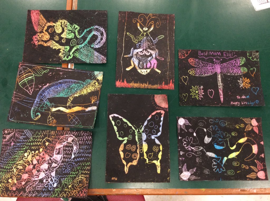 JPS_Year4's tweet photo. Total art immersion yesterday. #JPS4F loved their art lesson @JumeirahCollege learning all about the technique 'Graffito'. Thank you to Mr Goddard for all his help! We think the results are pretty amazing, what about you? 
#JPScommunity #JPSyear4 #JPScreativity https://t.co/t4b5LdxFrh