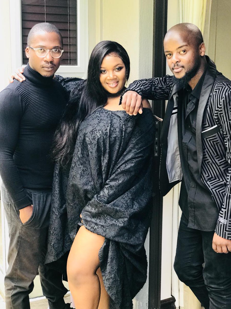 TheTouchdown326's tweet photo. #TheBreakfastWave| @Sphaka_N , @Yaya_Tokota and @Captain_Zee |Every weekday from 7-10am
Welcome to #TheBreakfastWave
Were we speak all things new and all things trending.
#MattersOfTheState
#TouchHD
#WhatsForBreakfast https://t.co/1FSrqLO5Td