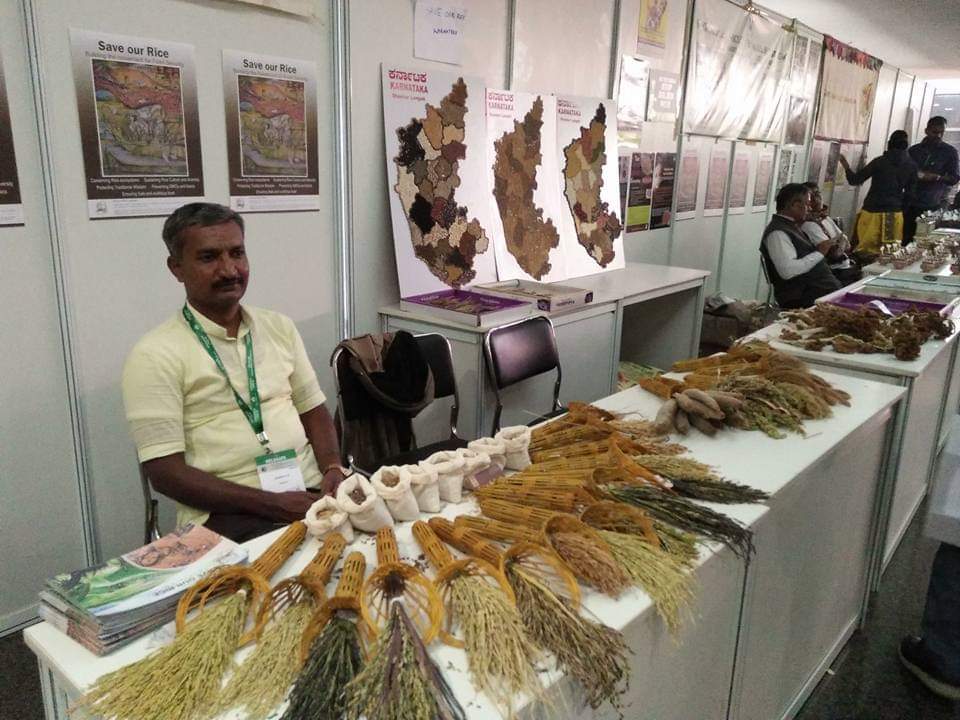 DelhiOFM's tweet photo. #RICEUP AND SHINE- An #ExpertPanel Discussion on Rice Diversity. MEET OUR PANELIST:-
2)Anjaneya Andanur - A Plant genome saviour Farmers' awardee by PPVFR . A well known rice activist,saved over 100s of varieties of the traditional rice.https://t.co/Y83QM7D78I https://t.co/FePAod6Ist