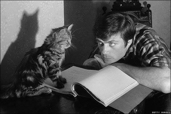 Happy Oliver Reed\s birthday. 
