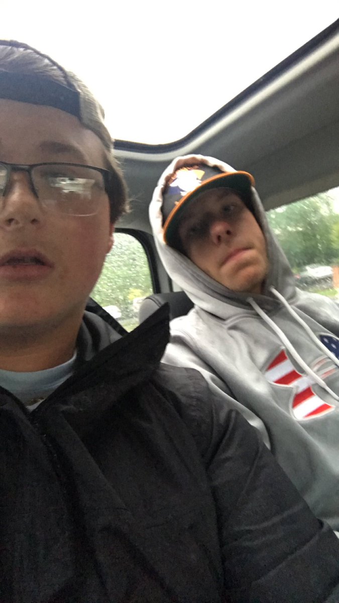 treyosborne10's tweet photo. Happy Birthday to my dawg since day one! #cleanrecords https://t.co/6Rn63cT38j