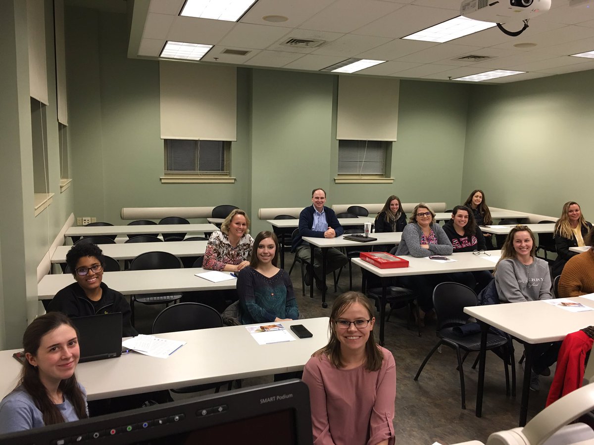 AnneDGallaher's tweet photo. Always energized to see college students excited and ready to get to work! This @mvilleprssa group meets once a week! That’s high gear! #MvillePRSSA #StudentsInHighGear https://t.co/5RSkWgUjcF