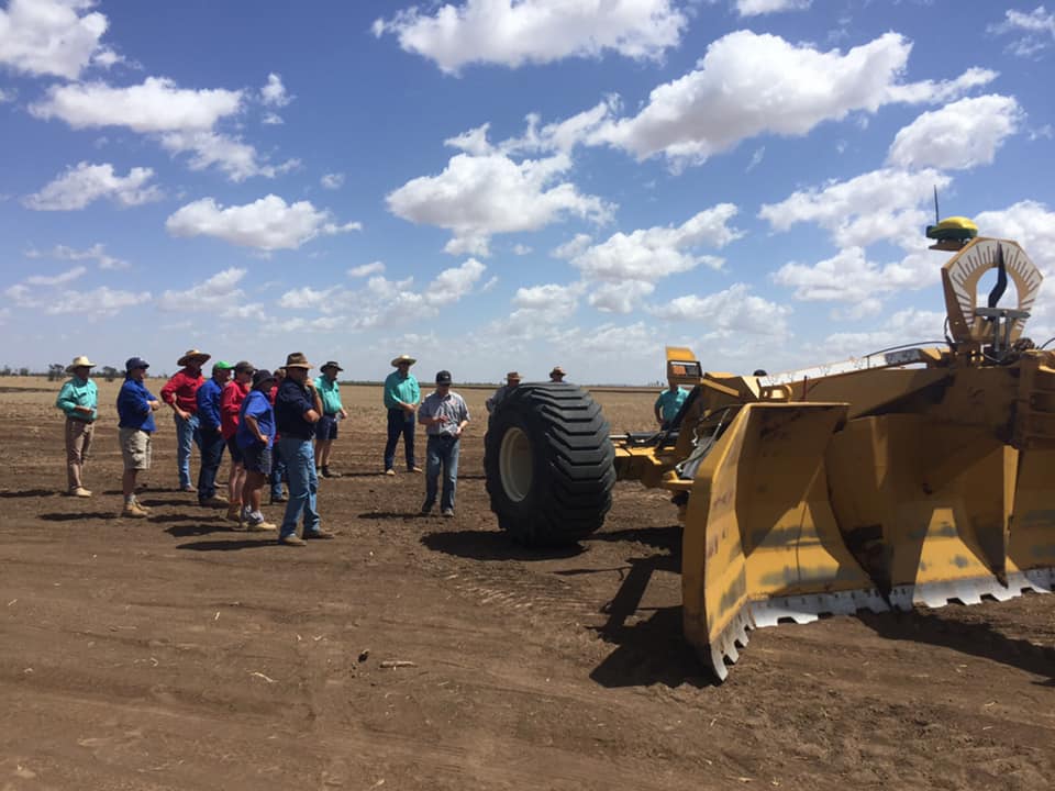 pts_ag's tweet photo. #Pulldozer Transformer demo day with #Vanderfield #muddyriverag #t3rradesign #PCT_ag #T3RRA https://t.co/g34k7kJIm6