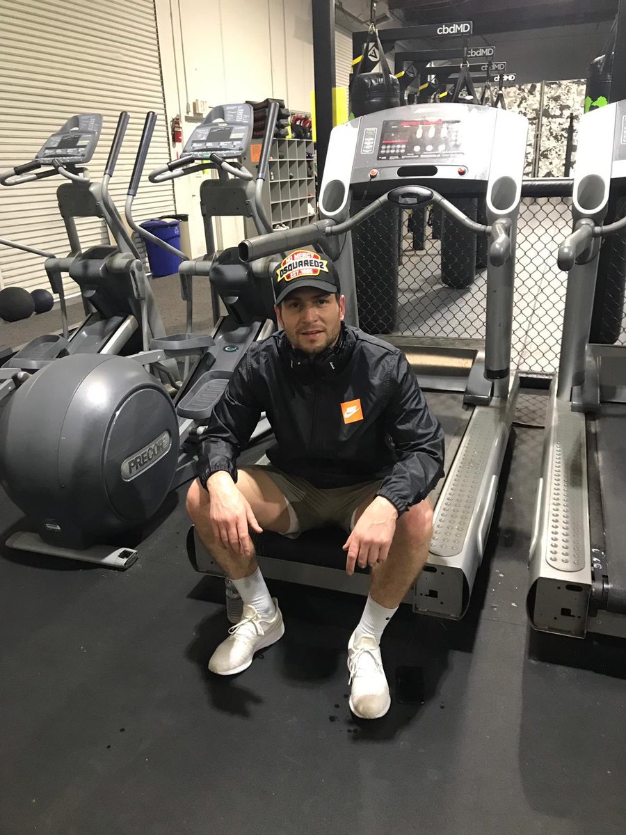 Brian_Lion_Rose's tweet photo. Another good day of training here in California 🦁 

@sportsshoes_com 
#nofunstandingstill https://t.co/UFFM5ls6oc