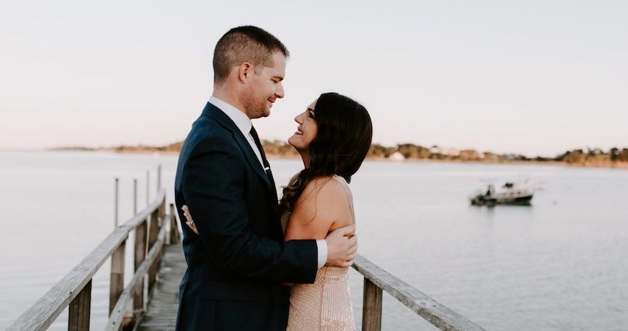 It took just seven weeks for this couple to plan their Cape Cod wedding bit.ly/2RXL4kY