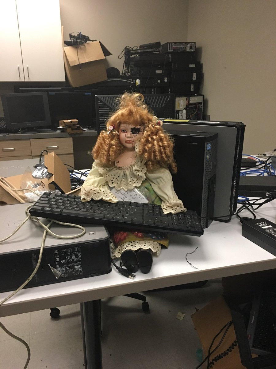 CREEPYDOLLinBS's tweet photo. Been a while, but now it's time to get back to work.  Got a lot to fix.... #workinprogress https://t.co/FLkMP0sazZ