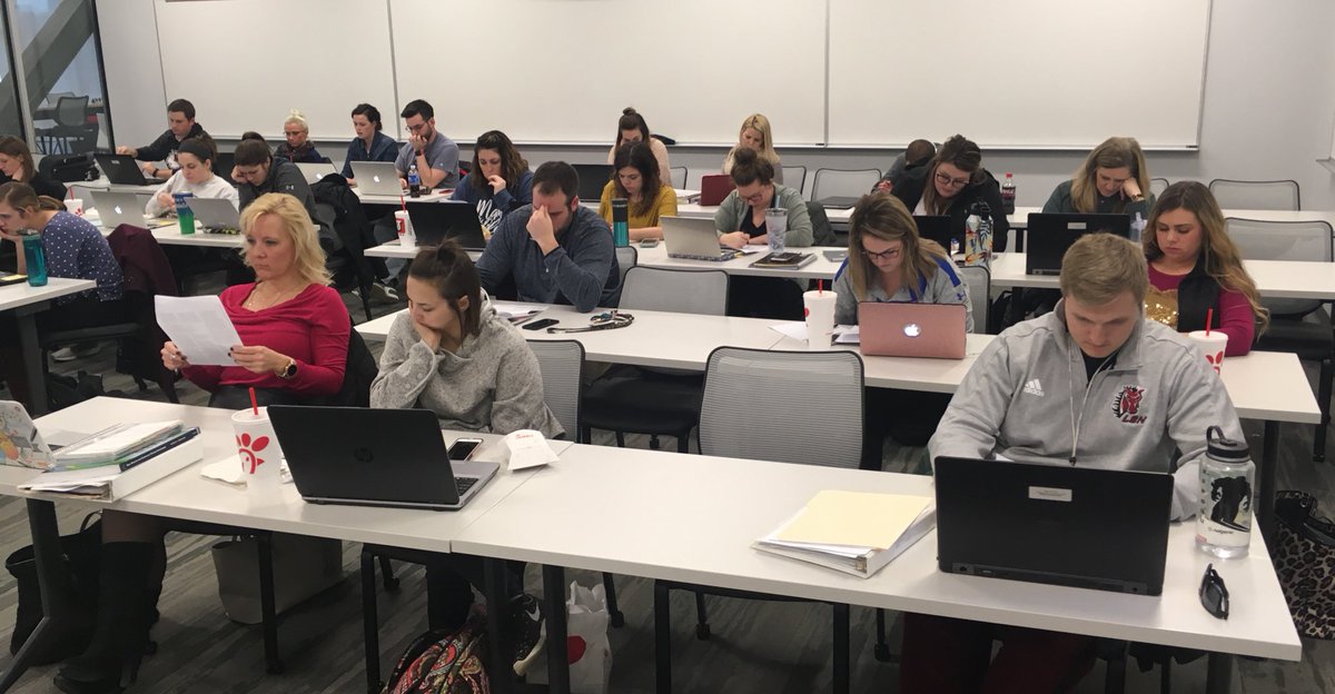 BryanMcDonaldPD's tweet photo. Great discussion tonight around ways to look at data and RtI. Enjoyed having K-12 group together and the discussion. Great group. #CPPP16 #ucmoedlead https://t.co/lJx3y8ooxi