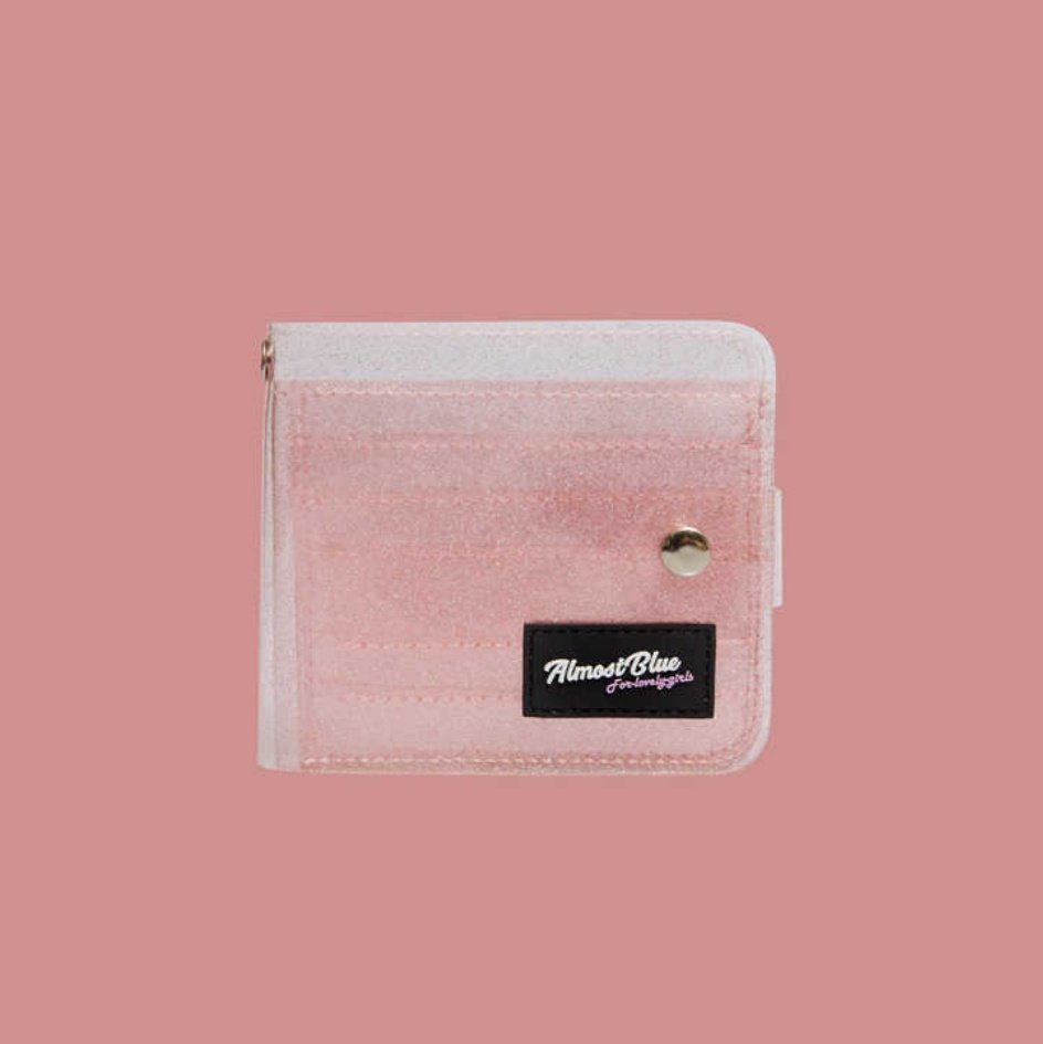 🌙𝐥𝐲𝐧𝐧𝐳 tweet media