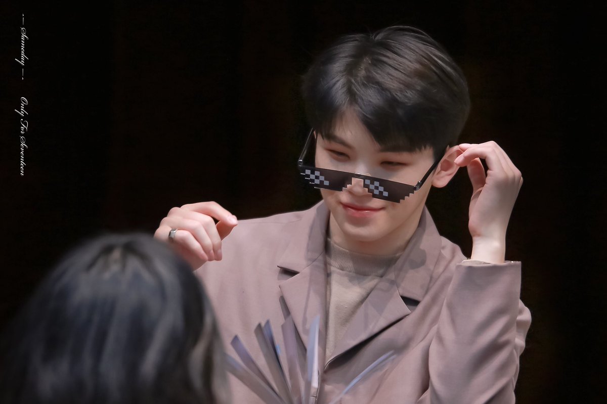 Sameday_1122's tweet photo. -20190209-
목동 팬팍🥰

Now tell me, Who is the BOSS?

#세븐틴⁠ ⁠⁠ ⁠ #SEVENTEEN⁠ ⁠⁠ ⁠ ⁠⁠ #WOOZI #우지 #이지훈 #ウジ https://t.co/1pidK19Rji