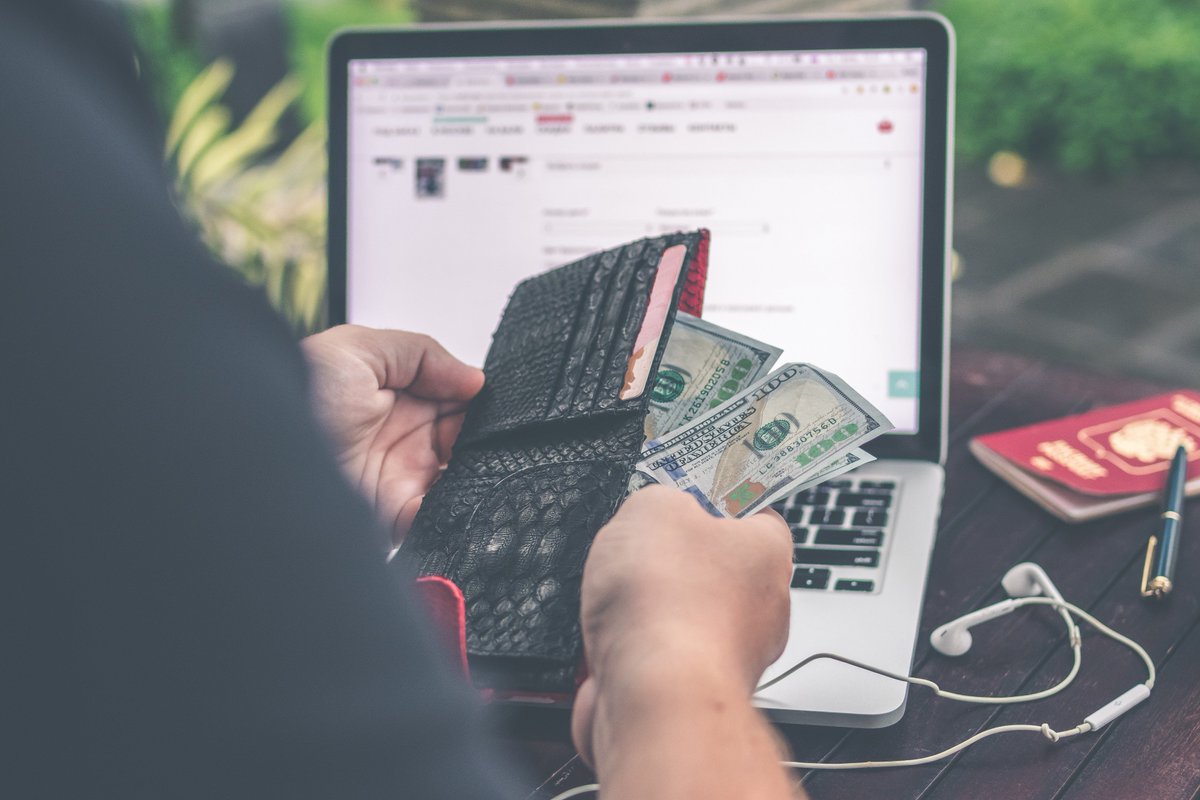 GFfinservices's tweet photo. 💵 Is it time to ask for a raise? If you’ve been thinking about asking your boss for a raise but not sure where to start or how to go about it then you should check out this article from Money and life https://t.co/ykwnw6tbio which will help you figure out your next step. https://t.co/H6IVQUhxKg
