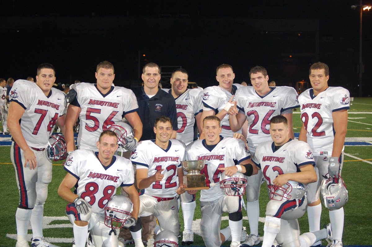 MaritimeFB's tweet photo. #HappyAnniversary #MaritimeFootball
February 14 marks 14 years of the modern era! #WARFACE
#chowderbowl 2009 https://t.co/yaKcqAM8SK
