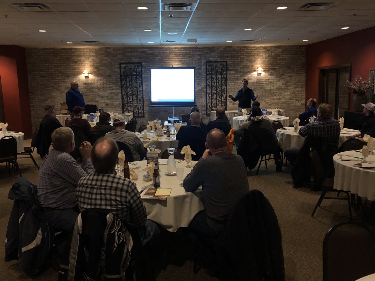 212Seed's tweet image. Thank you @MaxsGrill for hosting our evening Crop Shop! Great food and a great turnout with growers always willing to learn! @PioneerSeeds #plant19 #withyoufromthewordgo