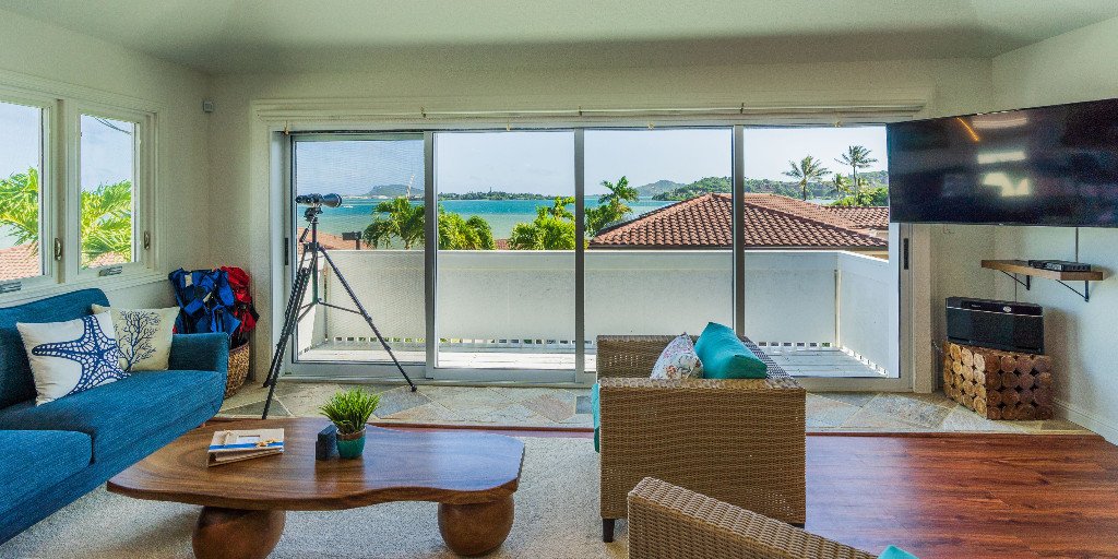 Spectacular views from the comfort of your living room! 

#vacationhome #vacationhomes #vacationhomesofHawaii #luxuryvacationhomes #vacationbeachhome #VacationHomesNearthebeach #vacationhomerental #vacation #vacationhomeamenities #vacationhomerentals
