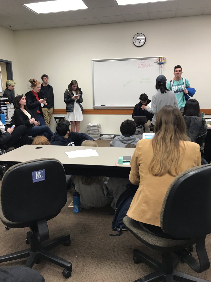 Moving into the full staff meeting! Let’s see what’s happening in the Collegian next week #JR213