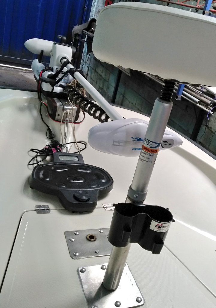HI3K__'s tweet photo. New Electric motor #bostonwhaler @boston_whaler #bassfishing #bassfhingrd #fishing #pesca @nautimardr #cibaofishingclub #HI3CC #haswing #haswingelectricmotors @haswingmotors https://t.co/nEi7q0pDDS