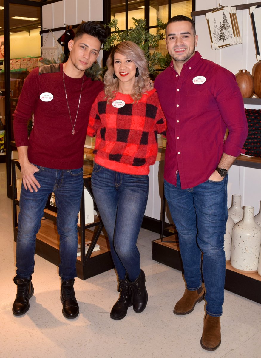 jesusrubio092's tweet photo. A typical day working in my store 🎯 @JosephinePared5 @jose10511 https://t.co/tvagEbANmy