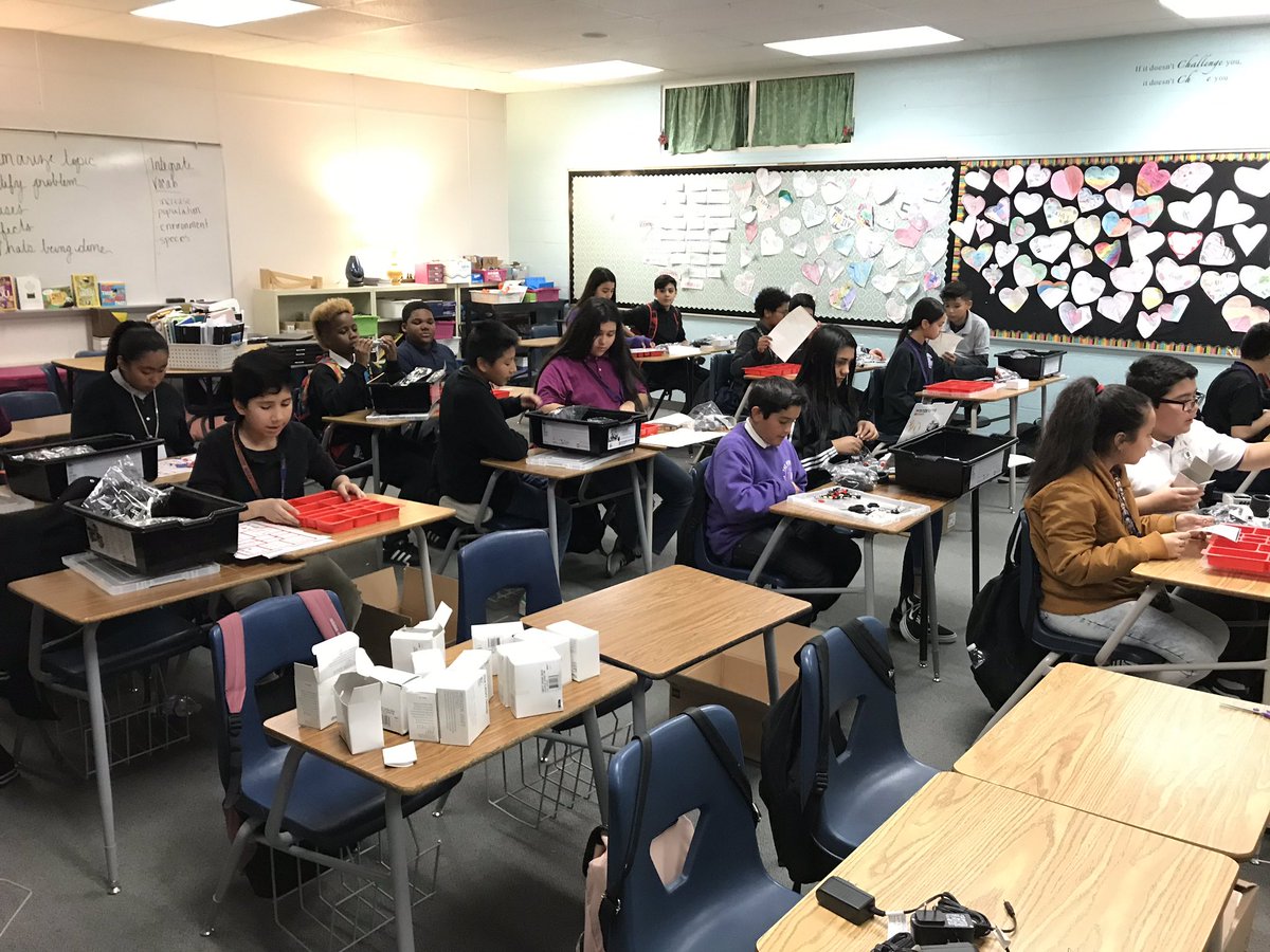 LVtechninja's tweet photo. The LEGO EV3 and WeDo kits have arrived for the #mobilestemlab! Kids were super excited to unwrap and assemble the kits. Thank you @ToshibaInnovate for your generous commitment to #STEMed. #lvtechninja #jbms #stemcyber #legoeducation https://t.co/4KzToyTnRb