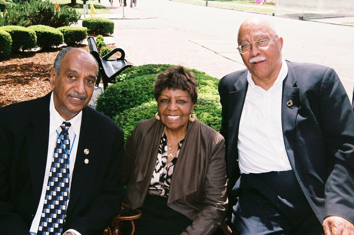 WindyCityFisk's tweet photo. It is with sadness that we report the passing of Harold Kelley. He is a member of the @FISK1866 class of 1958, a proud member of @apa1906NETwork , & a stalwart supporter of CAFUAA. In fact, he worked tirelessly to ensure our association remained in good standing. #FiskForever https://t.co/eegI7ShtXI