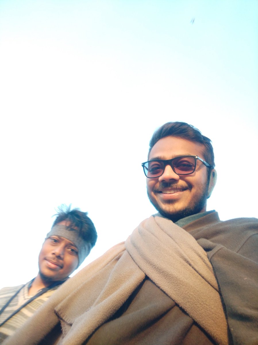 hardik_smart's tweet photo. @ChocosFills My friend clicks his selfie and I photobombed it👌🤣😉 #PhotobombWithFills #ChocoFills #Kelloggs #Photobomb
@auk_sanejourno @blessedkamal @BibinAlexander_ @bhelman9 @VHetal @kcds40 @itzunnati @Racer_Veb @THEMURTUZA @ThakorVaishnavi @iAm_Sangam @sanchitabhartiy @coolpritish98 https://t.co/qhsc7Ebdyo