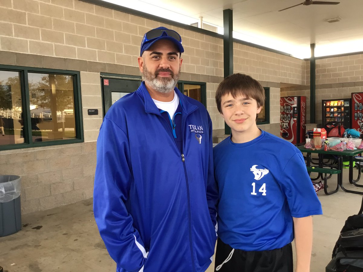MrsVLJohnson90's tweet photo. Neff Tennis Team! Go Texans!
#NeffProud #NeffInspired #OurKidsRock https://t.co/uAqGiTjzbH