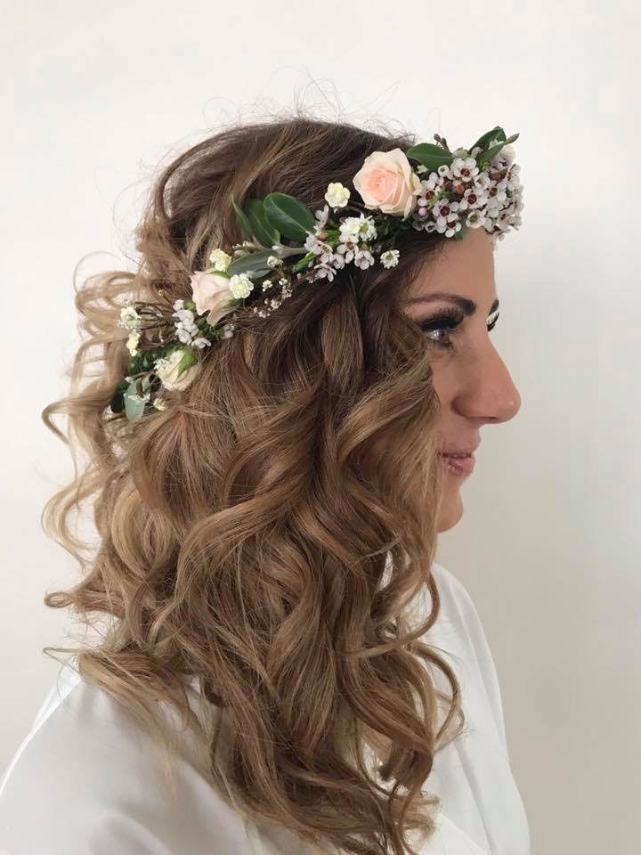 YLWeddingGuide's tweet image. Don't forget your Mum! Inside Hair, on the glorious Sunshine Coast offer complimentary hairstyling for mother of the bride in all of their bridal hair packages. Check it out here: buff.ly/2tnmsbn