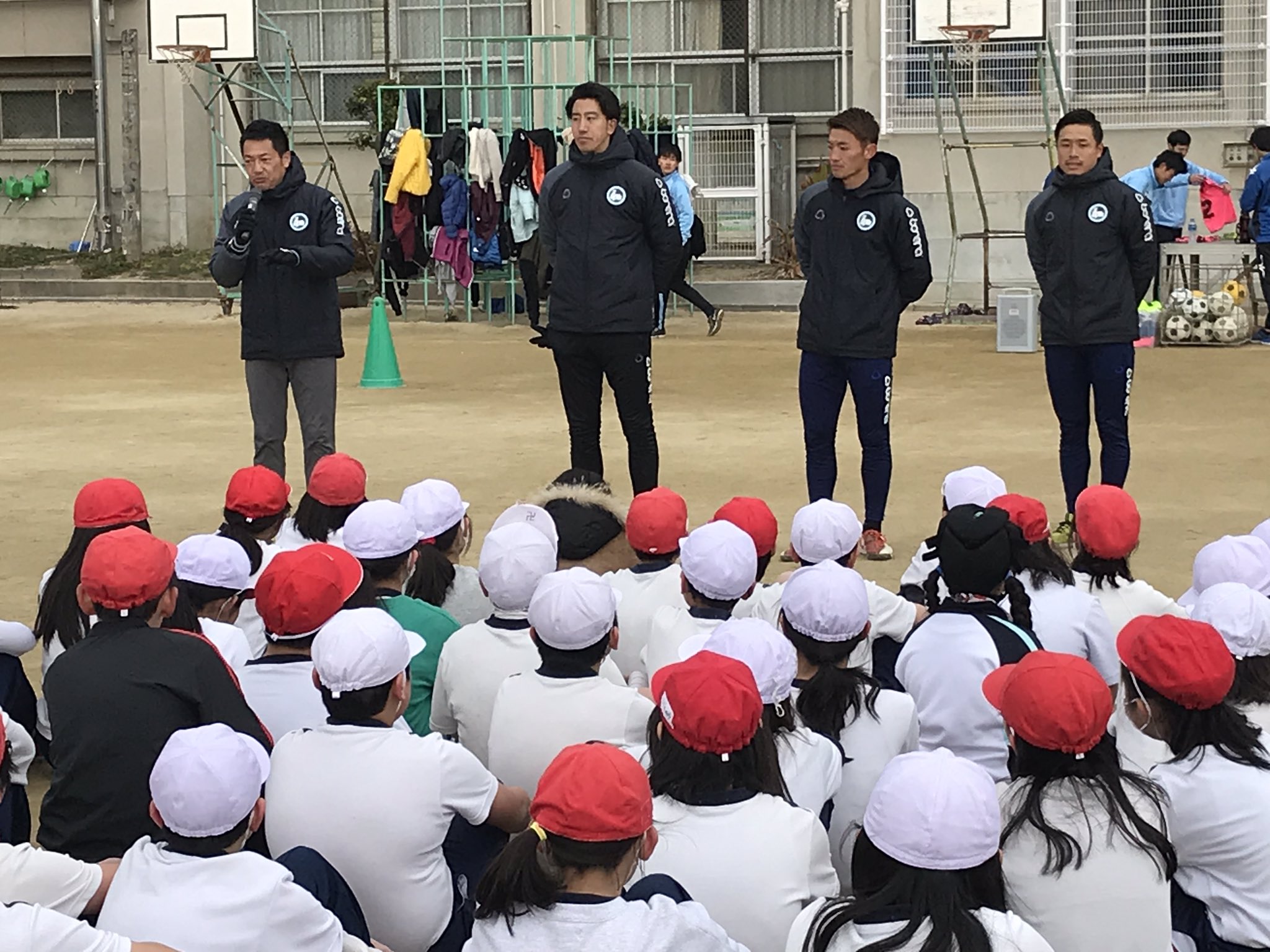 F C 大阪 公式 Fc大阪 大阪府のトップアスリートふれあい事業 2月14日 木 東大阪市立西堤小学校6年生の授業を担当 舘野俊祐選手 水野匠弥選手 Fc大阪スタッフ Fc大阪高等学院の生徒にて実施 Fcosaka Fc大阪 大阪府 トップアスリート