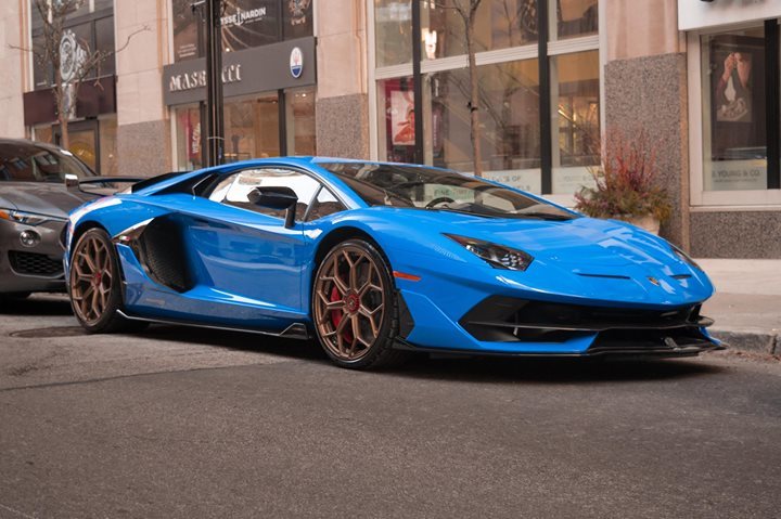 CarPornPics___'s tweet photo. Lamborghini Aventador SVJ in Nila Blu Leave a like and don't forget to share! #carporn #supercars #hypercars #musclecars #sportscars #rallycars #racingcars https://t.co/PvJsKzc8Jp